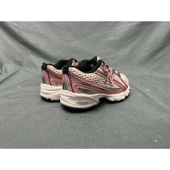 New Balance Toddlers Sneakers IZ740DK Lace Up Pink Size 9 NEW NO BOX! - Picture 8 of 10